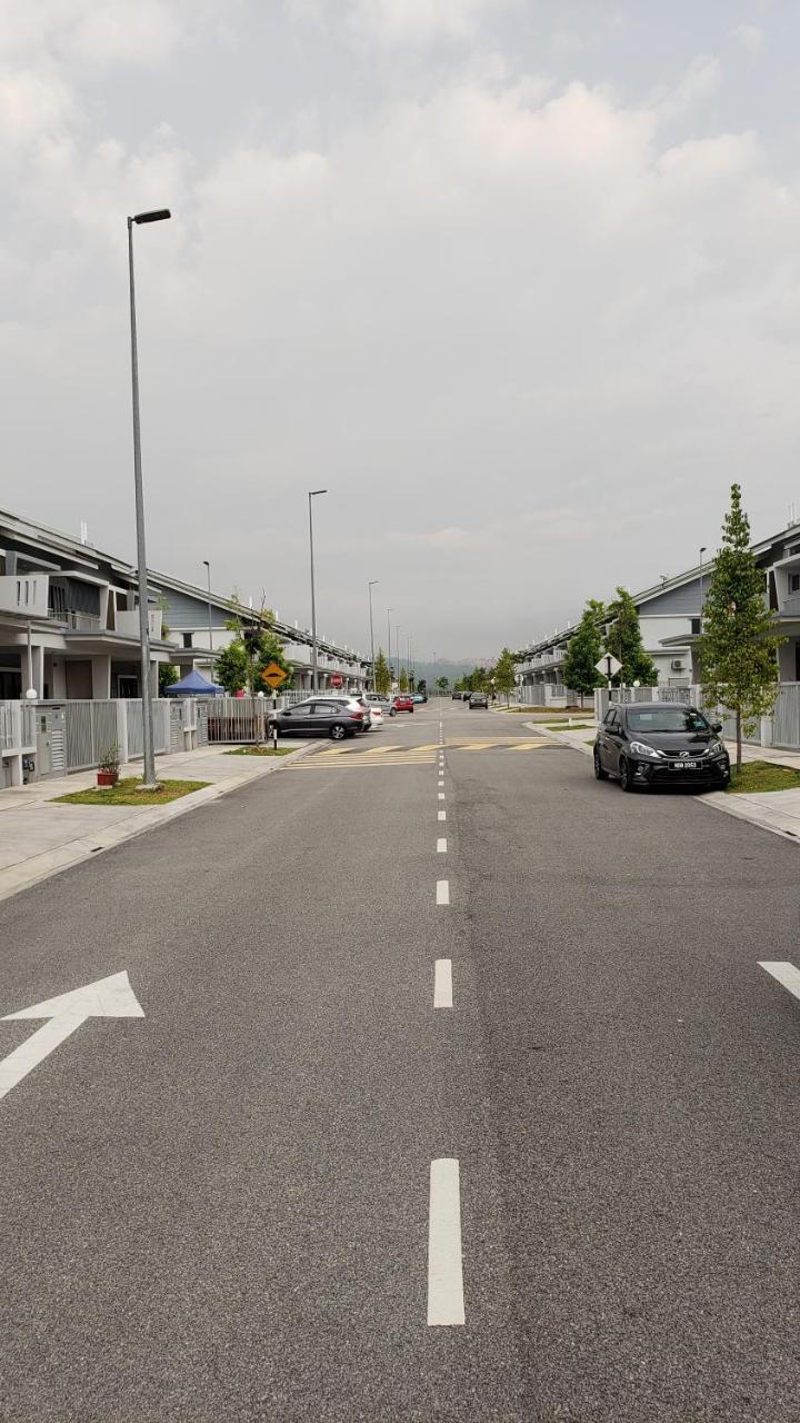 Sr Home-Stay @ Klia Kuala Lumpur Exteriör bild