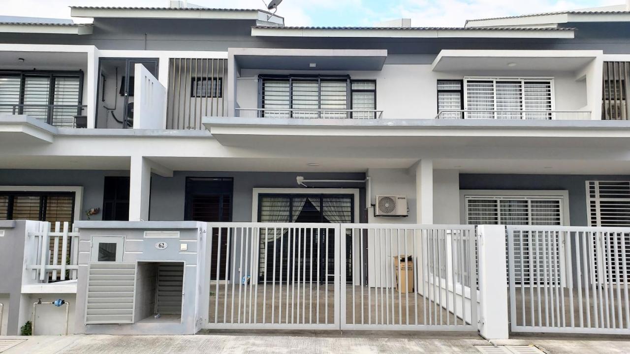 Sr Home-Stay @ Klia Kuala Lumpur Exteriör bild