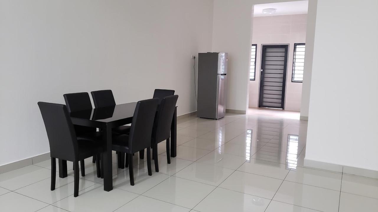 Sr Home-Stay @ Klia Kuala Lumpur Exteriör bild